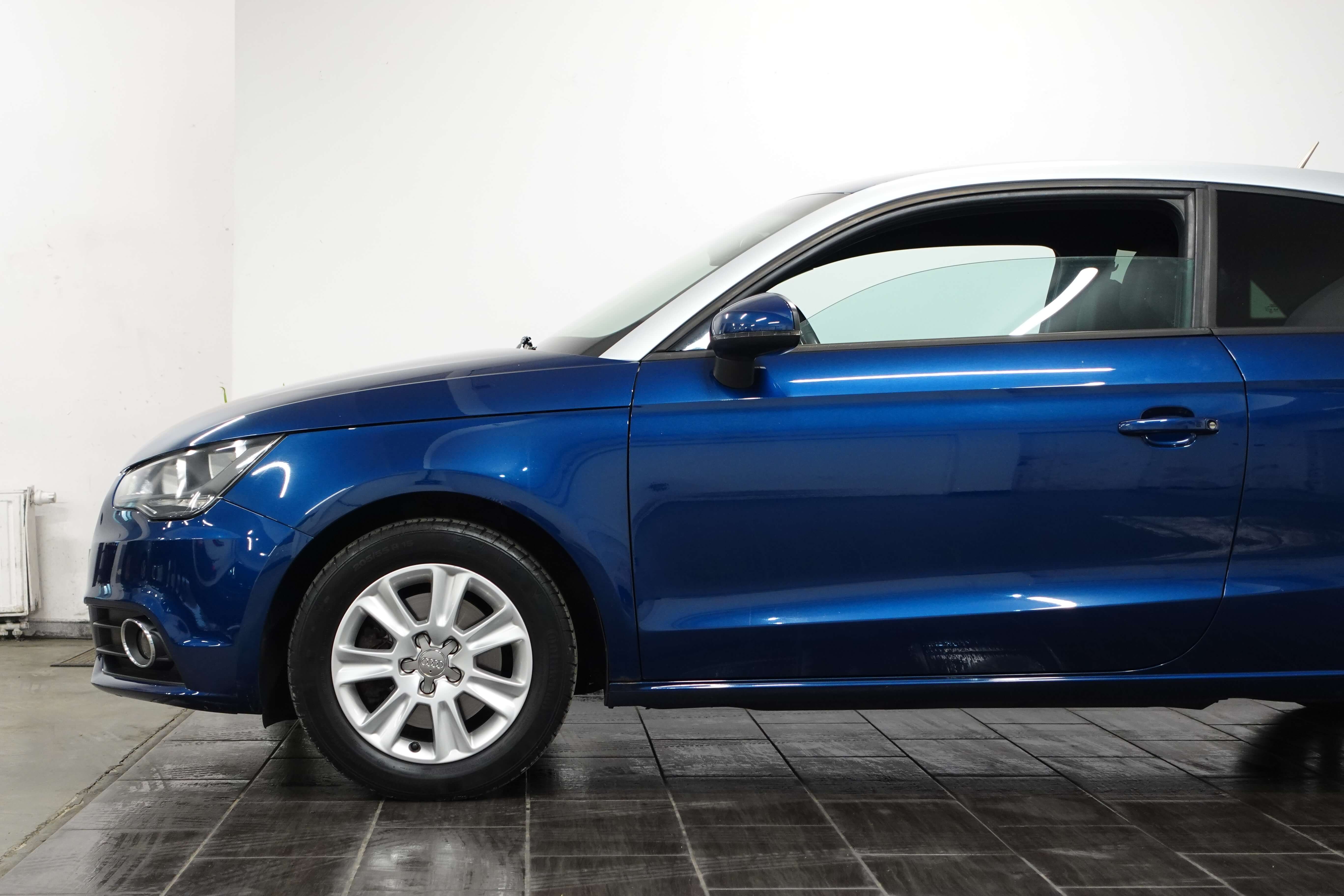 Audi A3 Sport - zdjęcie 4